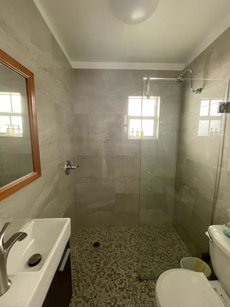 Cozy Room In The Heart Of Little Havana 마이애미 외부 사진