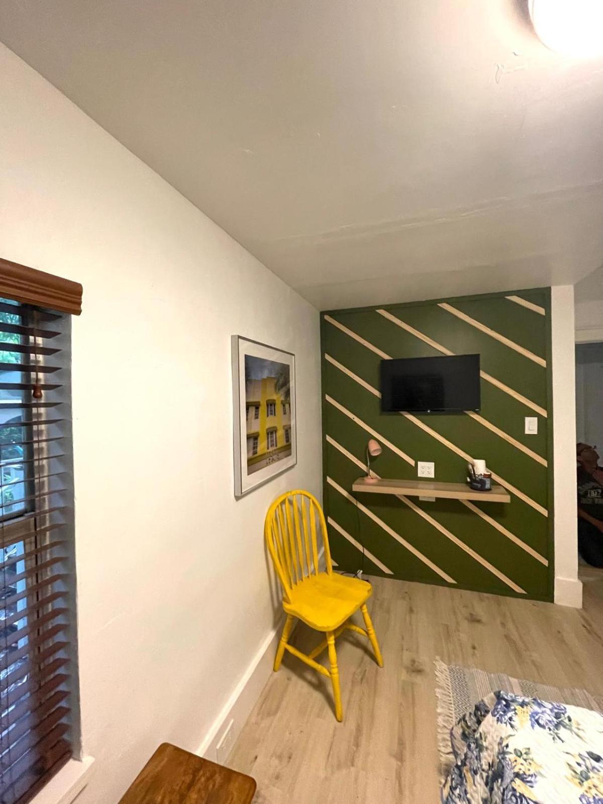 Cozy Room In The Heart Of Little Havana 마이애미 외부 사진